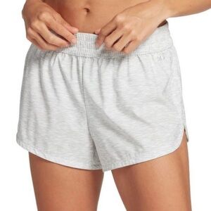 DSG Women's Stride 3” Shorts in White Heather